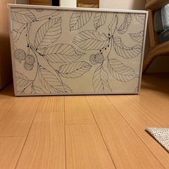 IKEA 　BESTÅ TOMBOテレビ台 の画像