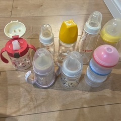 哺乳瓶　ベビーマグ　ミルクケース　ディズニー