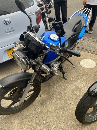 CBF125 事故車　売れました。