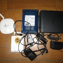 【無料】【WiFiルータ】３個セット