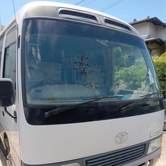 Toyota コースター キャンプ バスの画像