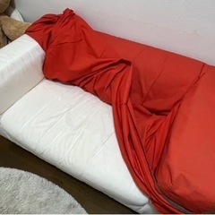 【8月28日まで】大型ソファ　2人用　赤　オレンジ　暖色　値段交渉アリ！の画像