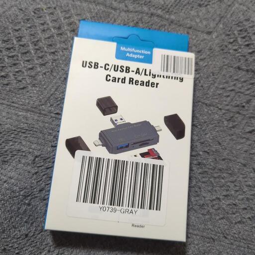 新品　カードリーダー