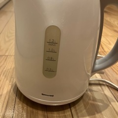 電気ケトルの画像