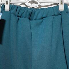 (レ)タグ付き新品未使用　Lサイズ　タイトスカート　エメラルドグリーン　スリット　秋冬物の画像