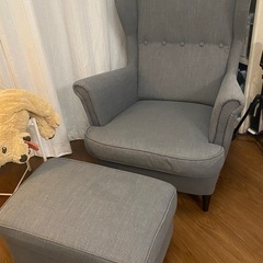 IKEA strandmonパーソナルチェア＋オットマンの画像