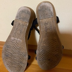 綺麗めなサンダルの画像
