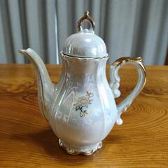 ティーセット  カップ ソーサー ティーポット シュガーポット ミルクポット レトロの画像