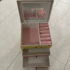 キティージュエリー収納ケースの画像