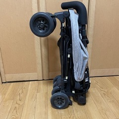 ベビーカー　軽量　省スペースの画像