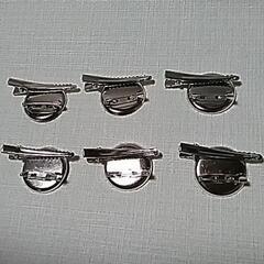【新品】コサージュ・ブローチピン+クリップ◇2way丸皿プレートの画像