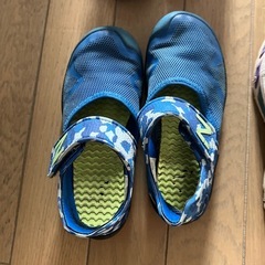 子供用シューズ の画像