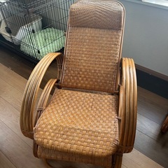 昭和レトロな藤ソファの画像