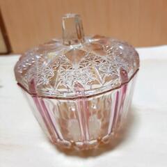 レトロ　ガラス　キャンディポット　光が当たるとさらに綺麗♡ヴィンテージ♡小物入れの画像