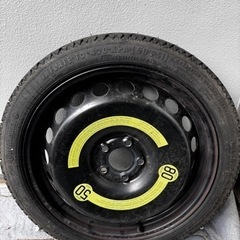 車のパーツ タイヤ、ホイール