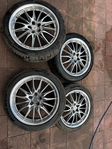 20インチ　タイヤホイール