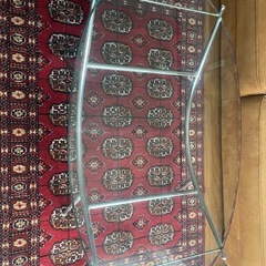 ガラステーブルの画像