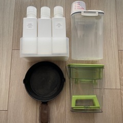 生活用品　まとめ売り　スキレット/米びつ/浄水ポット/洗剤ケース