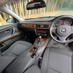 BMW 320iクーペ 整備多数 タイヤバリ山の画像