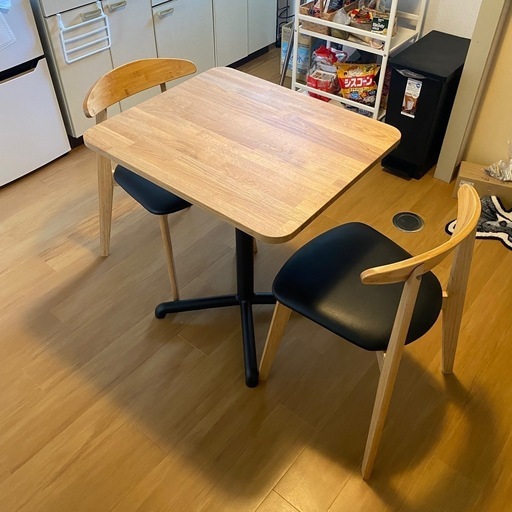 IKEA ダイニングテーブル　椅子2脚セット
