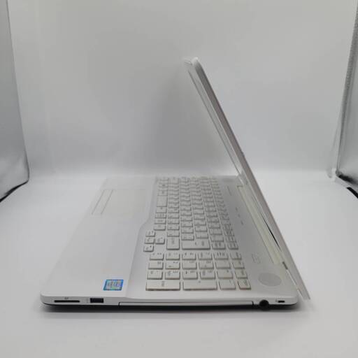 ホワイト 美品★ 15.6 富士通 ノートPC LIFEBOOK AH50/X Core i7-6700HQ windows11 ho