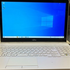 パソコン富士通ノートPC　LIFEBOOK AH77/Uの画像