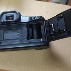 CANON　レンズ交換式フィルムカメラ　EOS1000s 中古品の画像