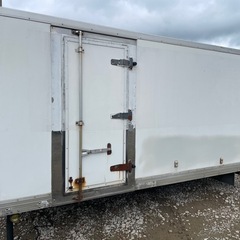 物置　箱　保冷箱　コンテナ　BOX 車庫の画像