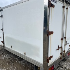 物置　箱　保冷箱　コンテナ　BOX 車庫