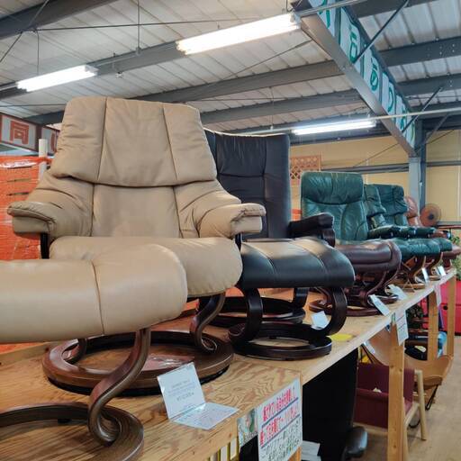 愛品倶楽部柏店】himolla (ヒモラ) 本革オットマン付ゼロストレス