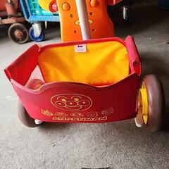 アンパンマン　三輪車　手押しの画像
