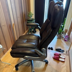 事務用椅子の画像