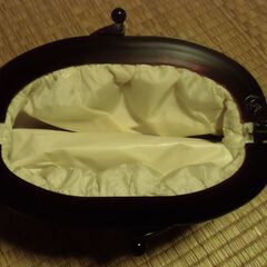 OX FORD 金色 和風 がま口 ポーチ お譲りします。＊石川県＊美川より＊期間限定の画像