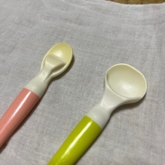 【値下げしました】離乳食スプーン2セットの画像
