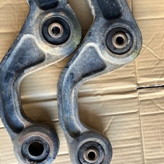 サファリ　Y60 リーディサファリ　Y60 リーディングアーム　左右セットの画像