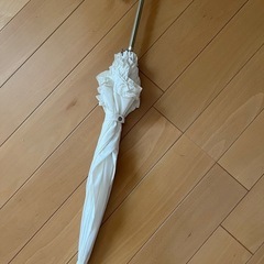 フリル付き日傘