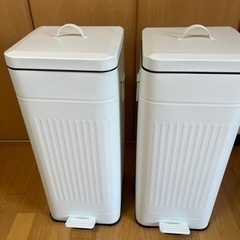 おしゃれなゴミ箱2つセットの画像