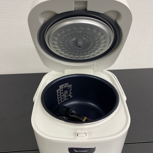 【ご来店限定】＊ アイリスオーヤマ  5.5合炊き 炊飯器 2022年製＊0820-2