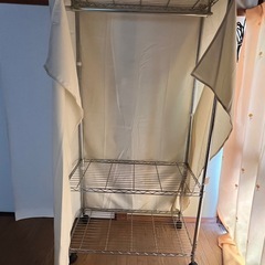 商談中　スチールラック 