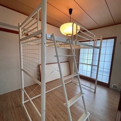 高さが変えられるロフトベッド