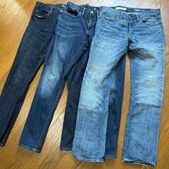 GAPのデニム（新品同様品）を3本まとめてお譲りしますのでお早めにどうぞ！の画像
