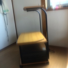 テレビ台の画像