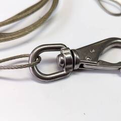 ☆ワイヤー　防犯・盗難防止用　長さ：約2.5ｍ　中古品　の画像