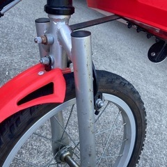 子供用 自転車 16インチ   ブラック＆レッド   の画像