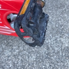 子供用 自転車 16インチ   ブラック＆レッド   の画像