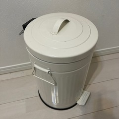 蓋付きゴミ箱　ダストケース　トラッシュ缶　ペダルペール　ごみばこの画像