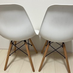 お洒落イームズチェア2脚セットの画像