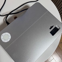 プロジェクター