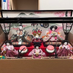 決まってます