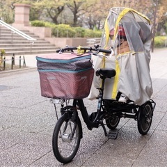 【取引中】子ども乗せ自転車　3人乗り　ふたごじてんしゃ(非アシスト)